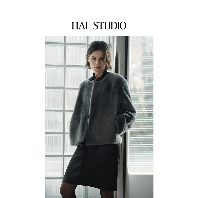 HAI STUDIO秋冬女圆领拉贡皮毛一体西班牙进口小羔羊皮草外套