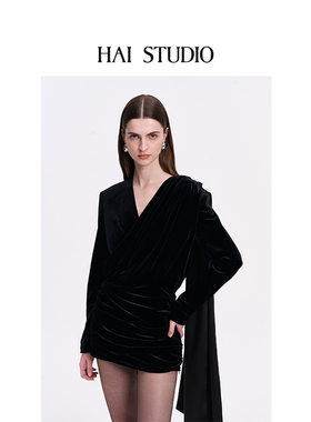 HAI STUDIO 秋冬 女士黑色丝绒V领连衣裙飘带小黑裙子
