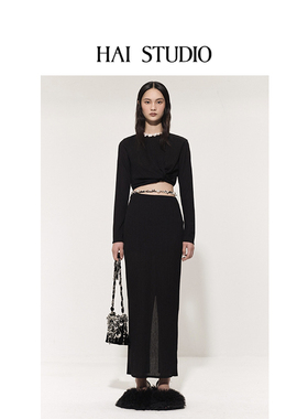 HAI STUDIO秋冬女士黑色腰系带半裙 修身露腰扭结短上衣优雅套装