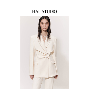 外套优雅西服设计感 褶皱搭扣修身 HAI STUDIO秋冬女士珍珠收腰西装