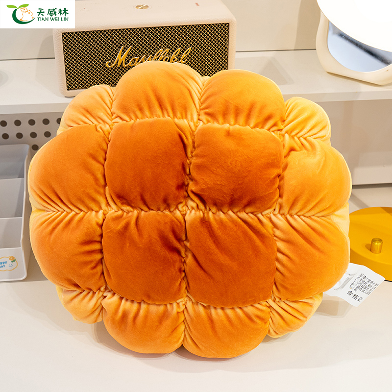 菠萝包毛绒玩偶面包公仔女生抱枕