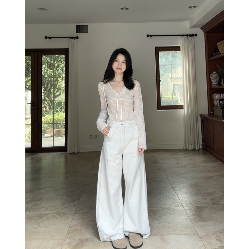 郭九九呢法式复古V领网纱蕾丝长袖上衣女早秋肌理感提花阔腿裤