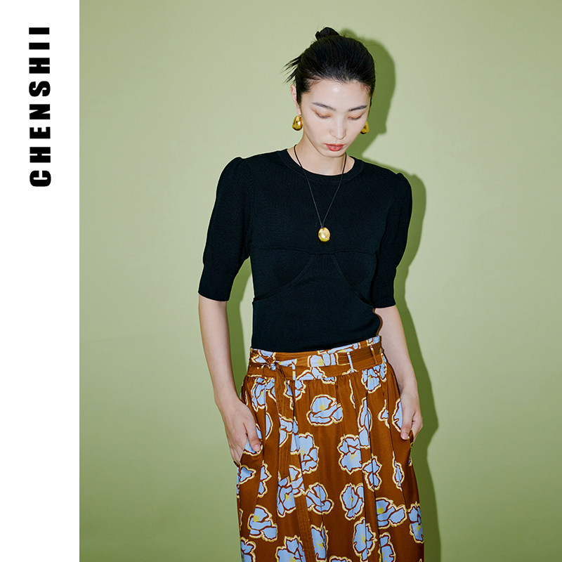 CHENSHII官方 2026春季新款时尚设计感结构款圆领短款针织上衣女