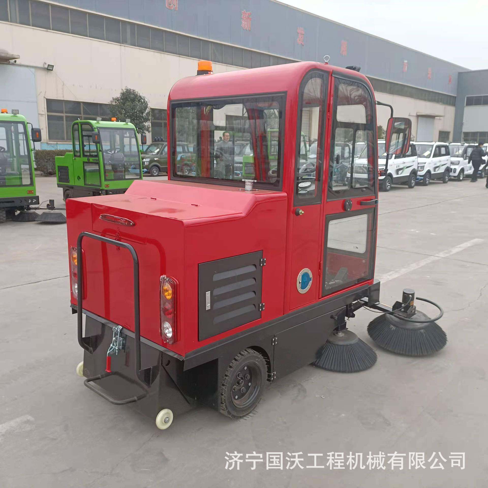 工地学校垃圾清扫机马路树叶扫地车图片小型电动扫路车视频