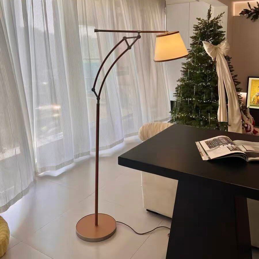 手工缝皮高级感落地灯客厅沙发边几设计师中古法式复古卧室书房灯