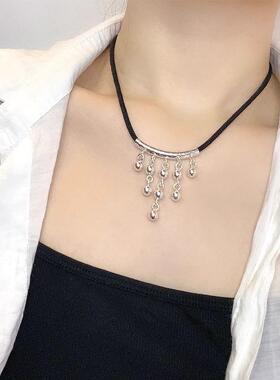 精品手工银色项链铃铛弯管黑绳锁骨链流苏短款复古ins小众设计感