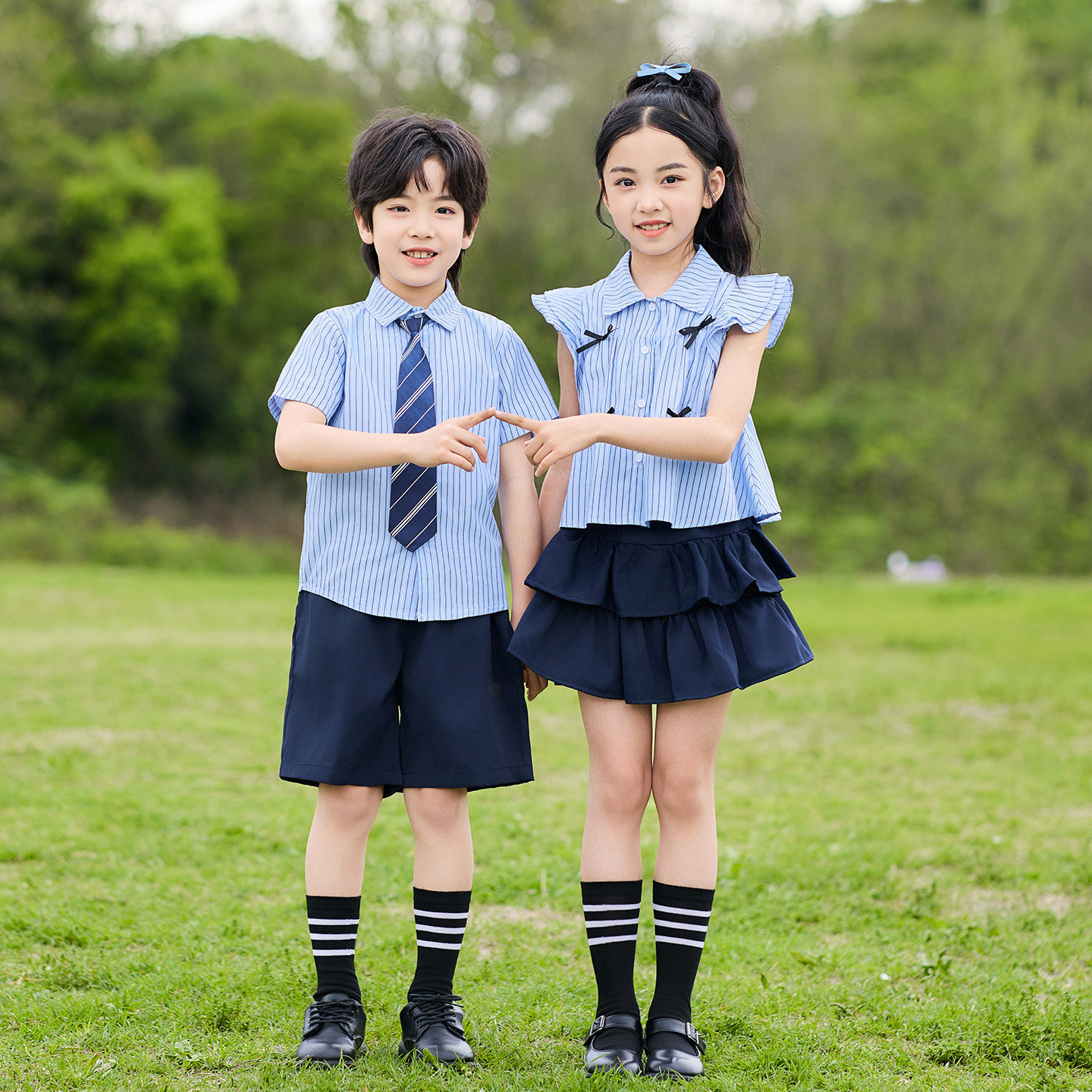 儿童合唱演出服春季运动会班服