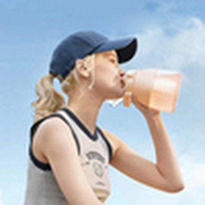 。摩飞新款榨汁杯充电无线户外多功能便携式榨汁机家用果汁杯榨汁