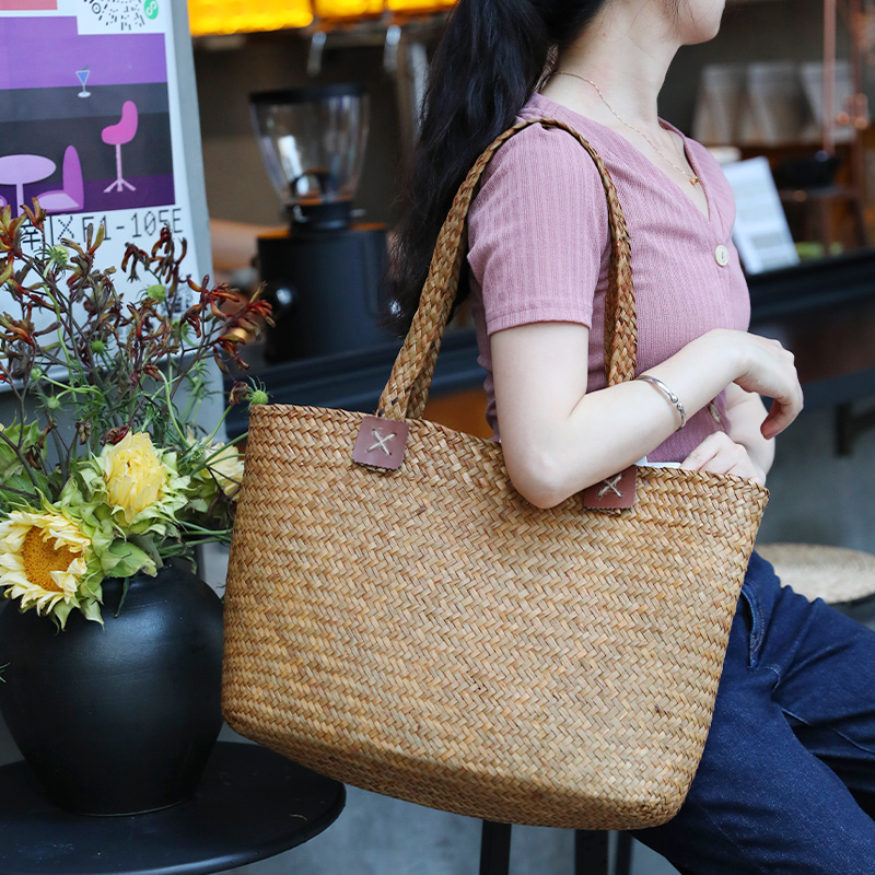 速发Kes新款文艺百编手提袋编搭户外出游单肩包草织旅游拍照神器