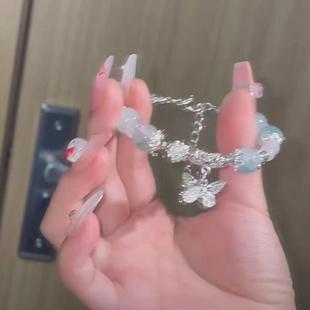 闺蜜甜美渐变爆花琉璃串珠小众设计蝴蝶轻奢手饰高颜值手链 新款
