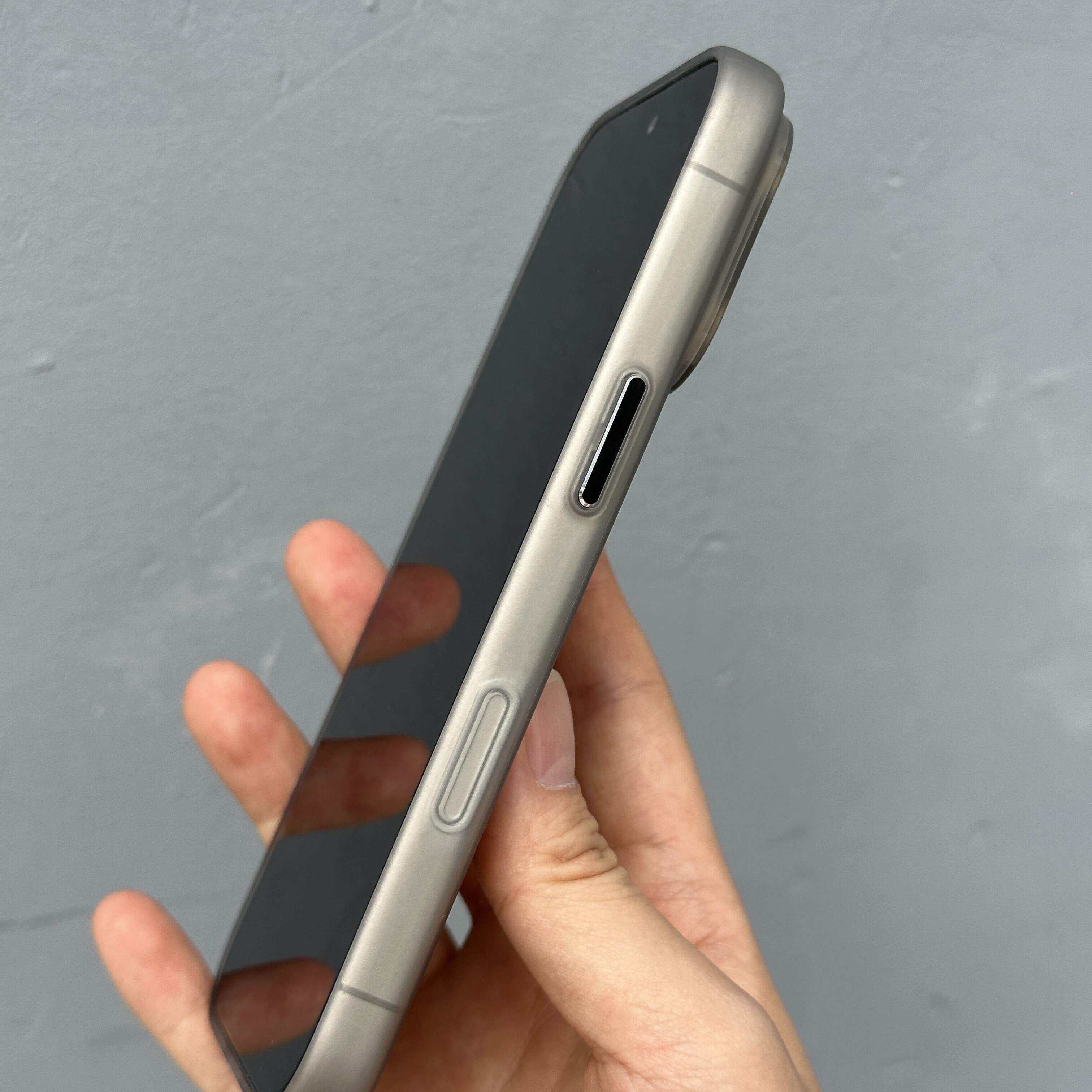 轻薄磨砂冰雾独立金属按键拜耳tpu适用苹果17promax手机壳air新款iphone16pro透明15高级感14plus全包13软12