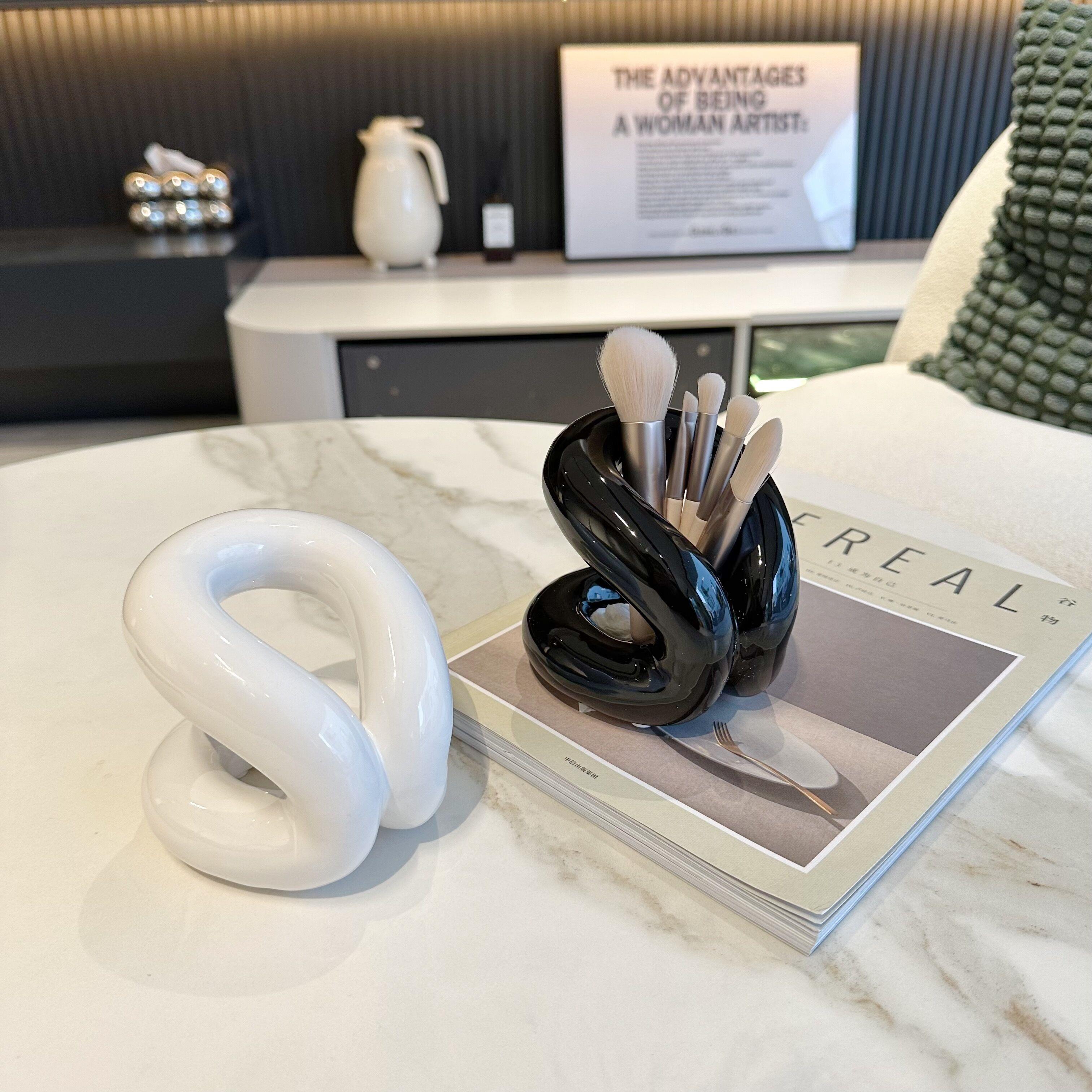 VIELE 轻奢高级感陶瓷牙刷架学生桌面化妆刷笔筒装饰收纳礼物摆件