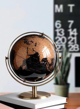 家庭装饰品全球装饰品创意无障碍豪华办公室书桌酒柜现代家庭桌面