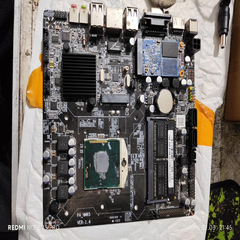 议价一体机HM65主板 i3 二代cpu  17*17。有档