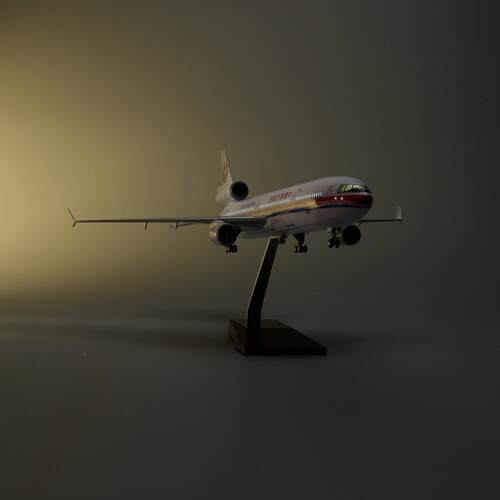 1空:130拼22182带灯47cm东航MD11麦道11客机飞机模型仿真东装方航