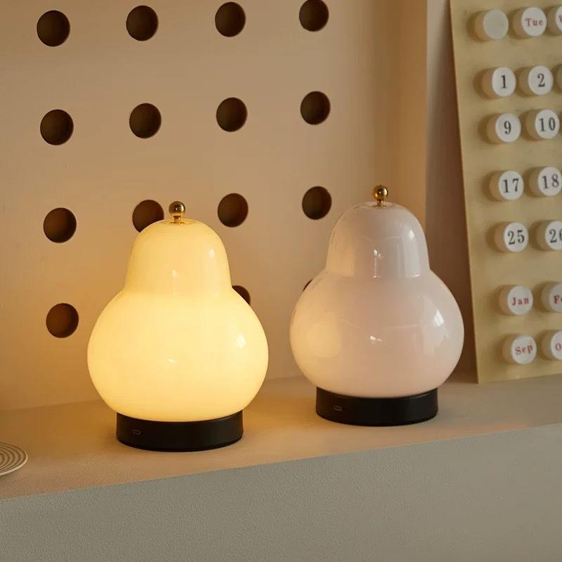 网红奶XLP油梨灯创台灯时尚美观卧室书意房床头台台子灯氛围感