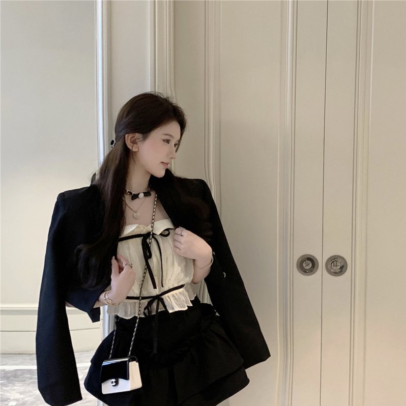 实拍绑带抹胸上衣+花苞裙裤半身裙+爱心扣西装外套有肩垫女