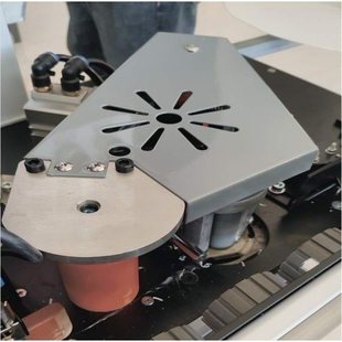 新款 806铝蜂窝板封边机小型全自动铝木通用封边机高速封修一体机