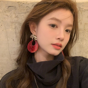 【我的脸很圆】小众设计金色肌理感耳环红色树脂晕染吊坠耳环女生