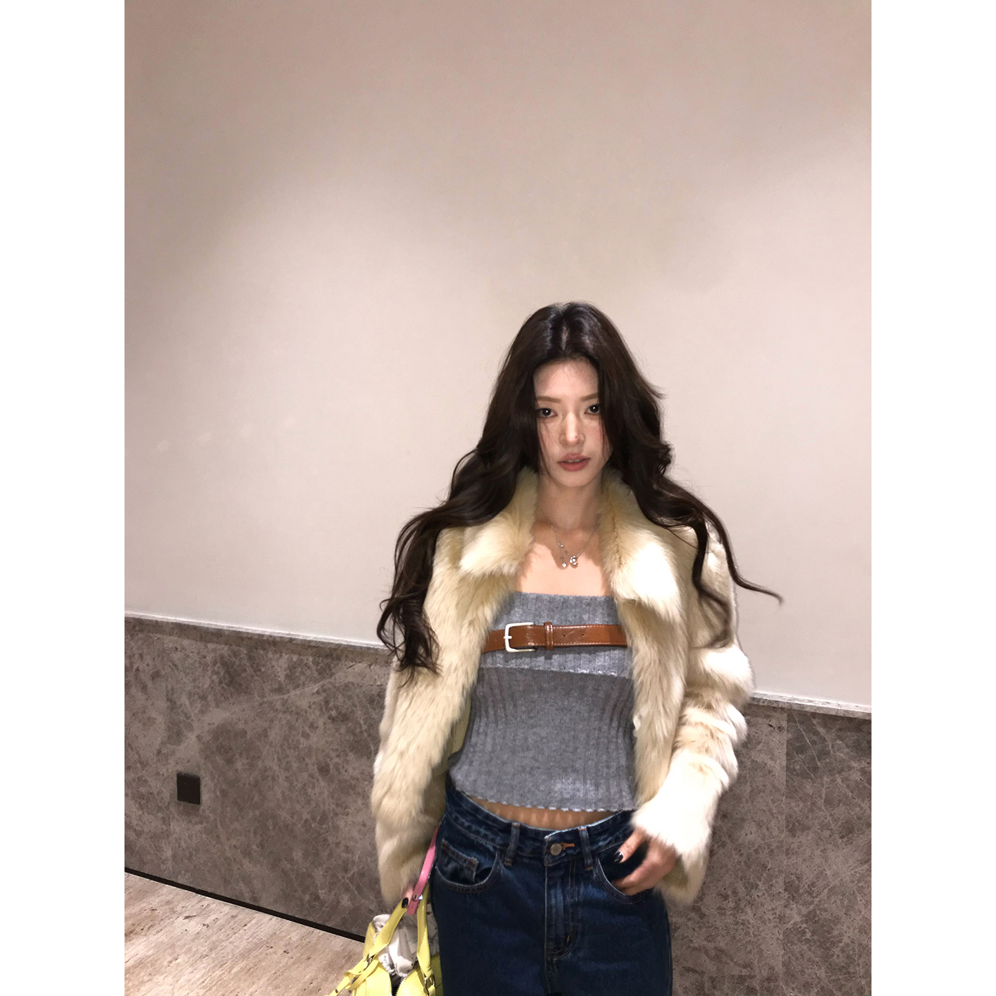 牙套大汪【女明星】一眼心动*灰色羊毛粗坑条毛织心机抹胸