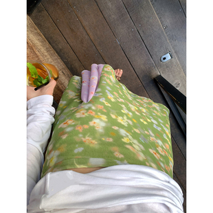 牙套大汪 油画感绿色晕染碎花撞色半身裙 青提花野