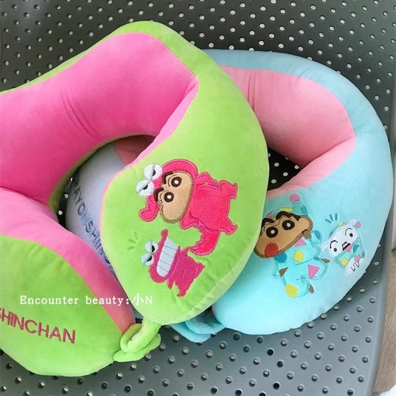 卡通蜡笔小新U型枕护颈枕PP棉飞机脖子靠枕学生旅行睡觉U形枕头女