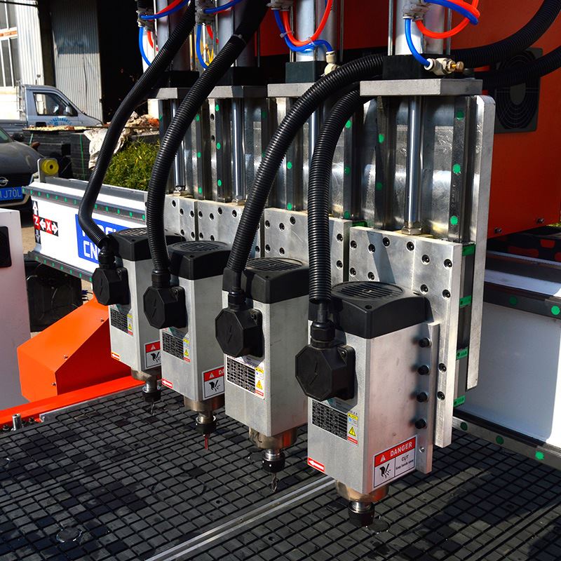 鸿济木工雕刻机四工序木工开料机板式家俱柜门下料机全自动开料机