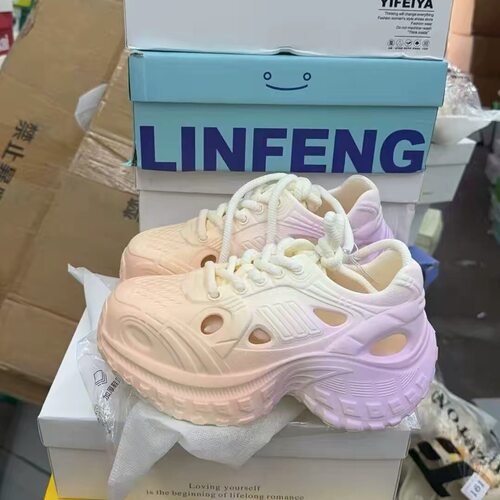 断码福利 渐变沙滩鞋