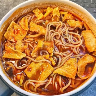 今日特價 正宗廣西柳州麻辣螺螄粉螺絲粉酸辣粉螺師粉速食批發(fā)