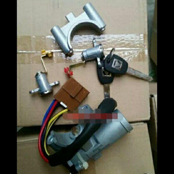 徐工吊车50K 25K5南汽驾驶室启动开关控制徐工吊车开关点火锁原厂