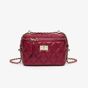 卡尔 蔻斯小香风菱格链条化妆包CK251043L红色