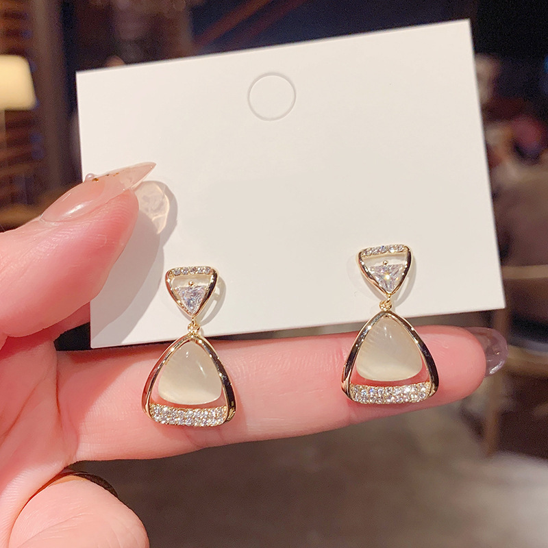 925银针几何三角扇形猫眼石耳坠耳环女网红时尚新款气质超仙耳饰