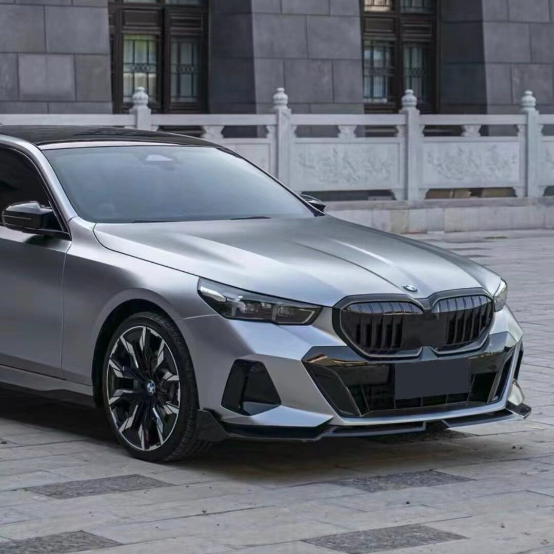 适用24款宝马bmwtuning新5系G60G68改亮黑前唇后唇侧裙尾翼
