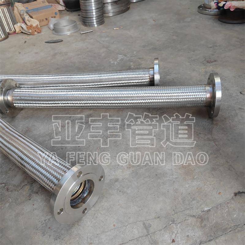 法兰式波纹膨胀节耐高温波纹管规格型号齐全暖气管道伸缩节