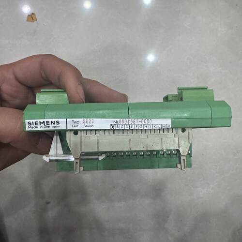 议价6DD1681-0CD0 SE23 接线端子模块 适配PLC工控设备维修