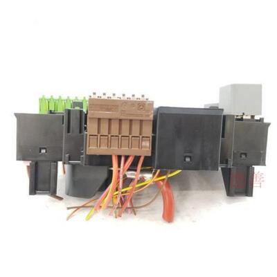 适用奔驰253GLC200GLC260GLC300GLC43保险丝盒继电器单元