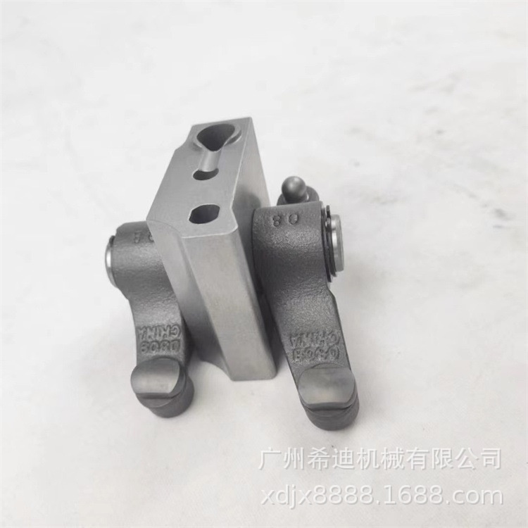PC200-6 PC200-7 PC210-7 PC220-7 6BT5.9 6D102发动机摇臂