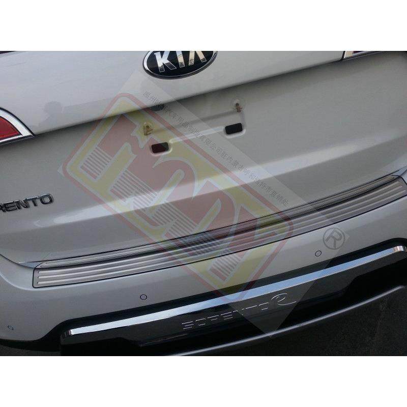 09-14款索兰托后护板新索兰托后备箱护板尾箱门内置踏板装饰条