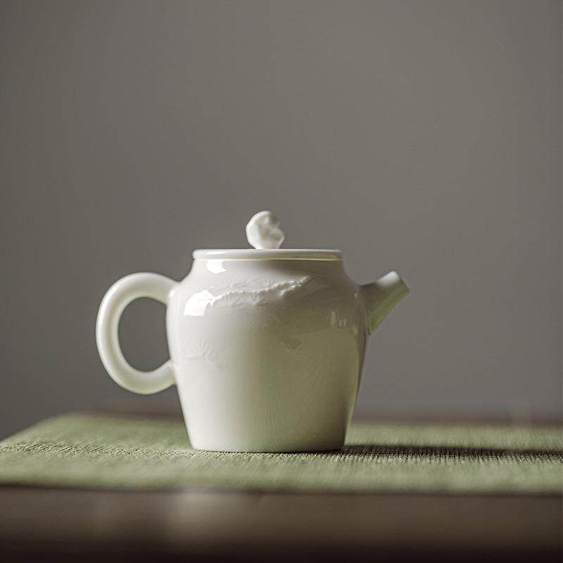 暮苍斋德化羊脂玉白瓷手工浮雕松针小茶壶功夫茶具泡茶壶单壶