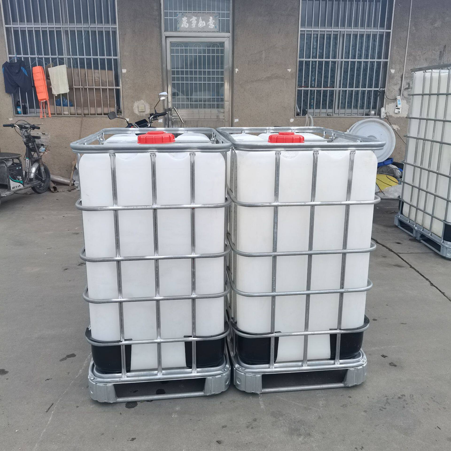滚塑吨桶ibc集装桶、塑胶容器1000L化工罐、周转塑料水箱厂家批发