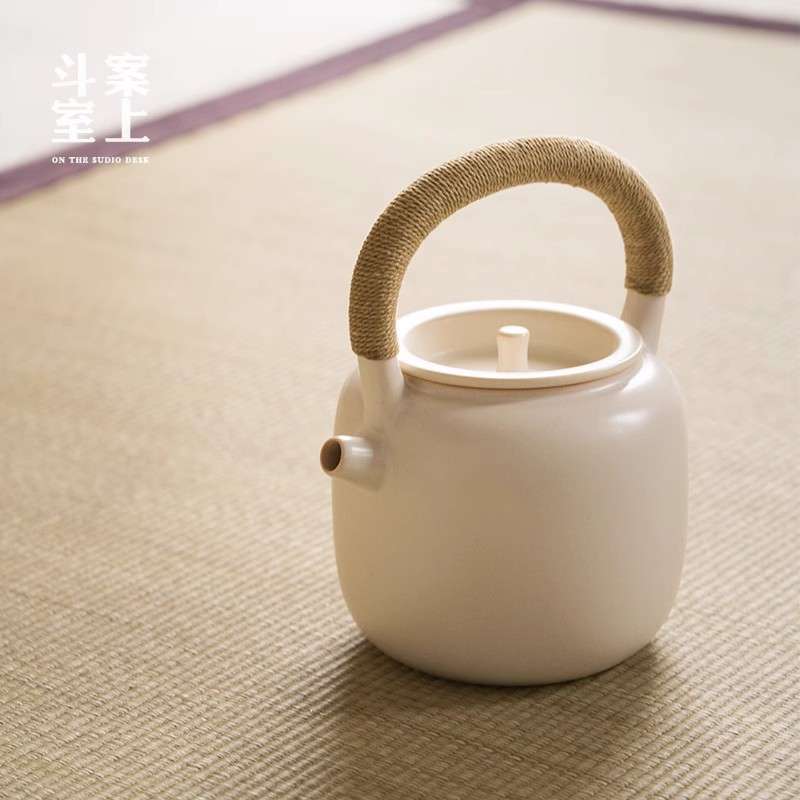 景德镇手工苏打釉白泥茶壶煮白茶专用陶壶大容量煮水壶电陶炉茶用