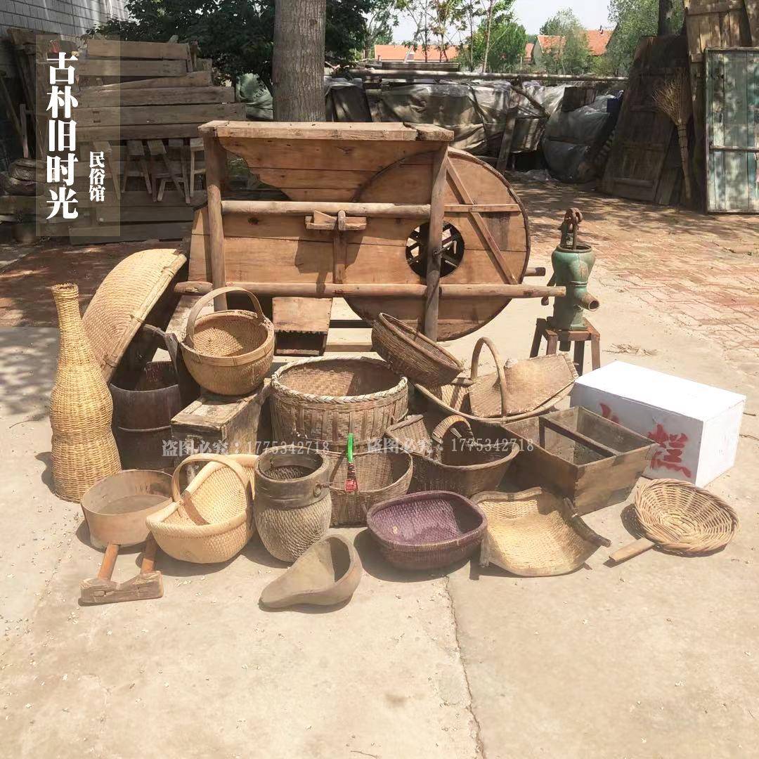 民俗老物件老风车木犁蓑衣木桶盆簸箕簸箩老风箱木斗农耕农具摆件