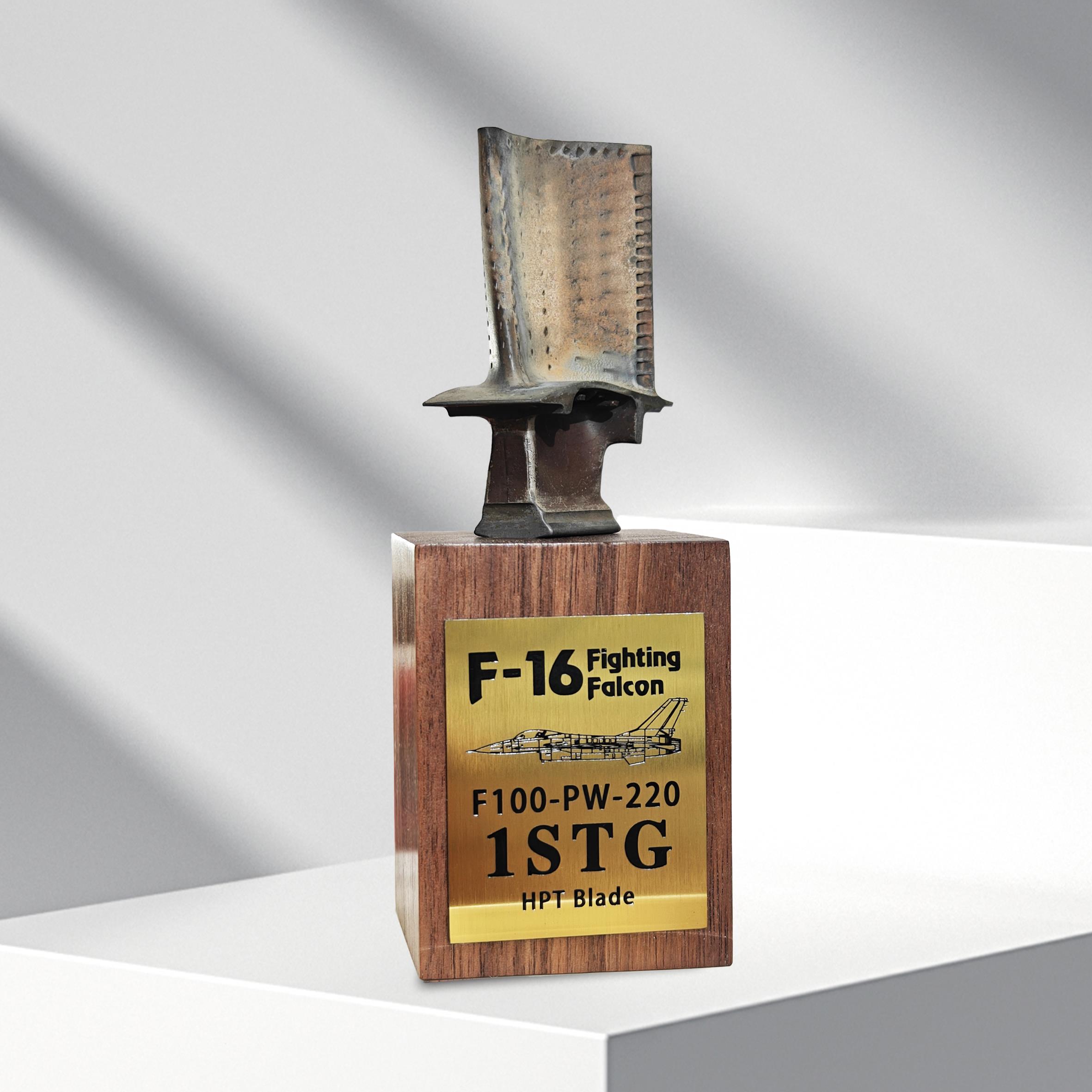 F16战斗机发动机一级涡轮叶片镍基单晶体 摆件收藏 退役真机拆除