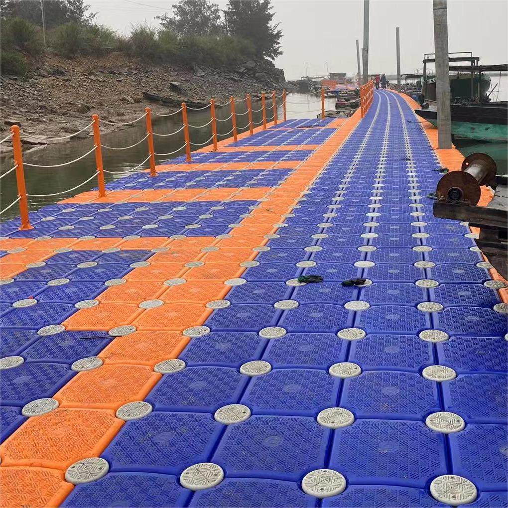 厂家直销水上浮动平台戏水池水上浮筒码头水上钓鱼平台网箱养殖