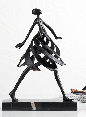 简约现代创意人物抽象雕塑摆件玄关客厅酒柜电视柜书房轻奢装饰品