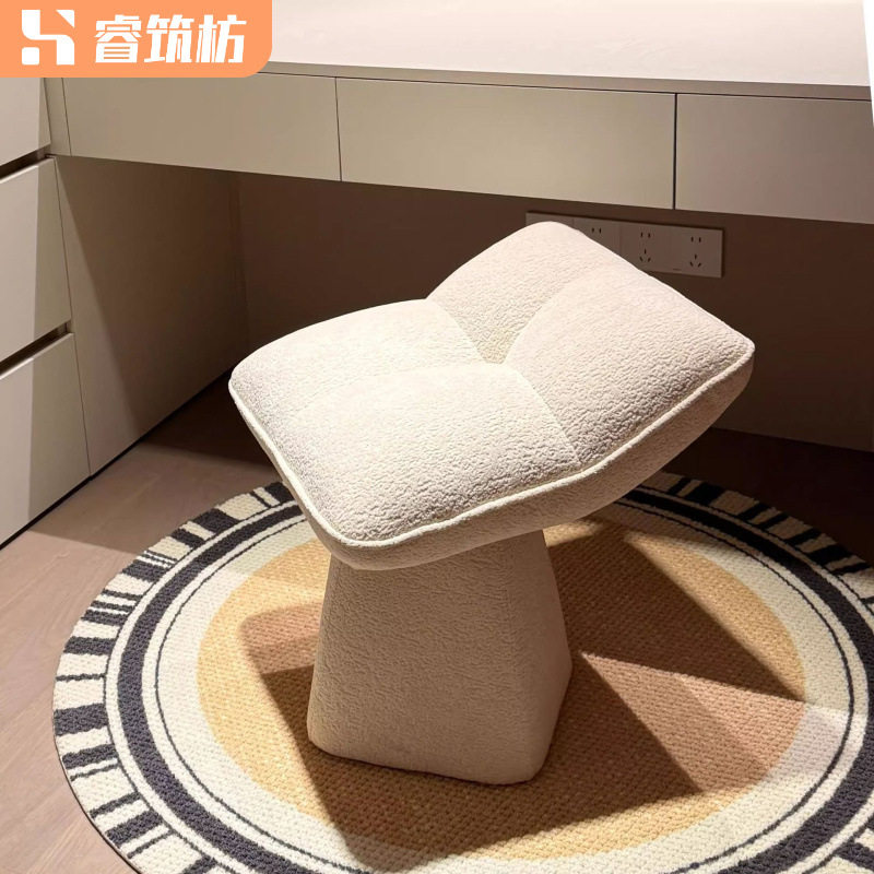 设计师创意ins风旋转化妆凳