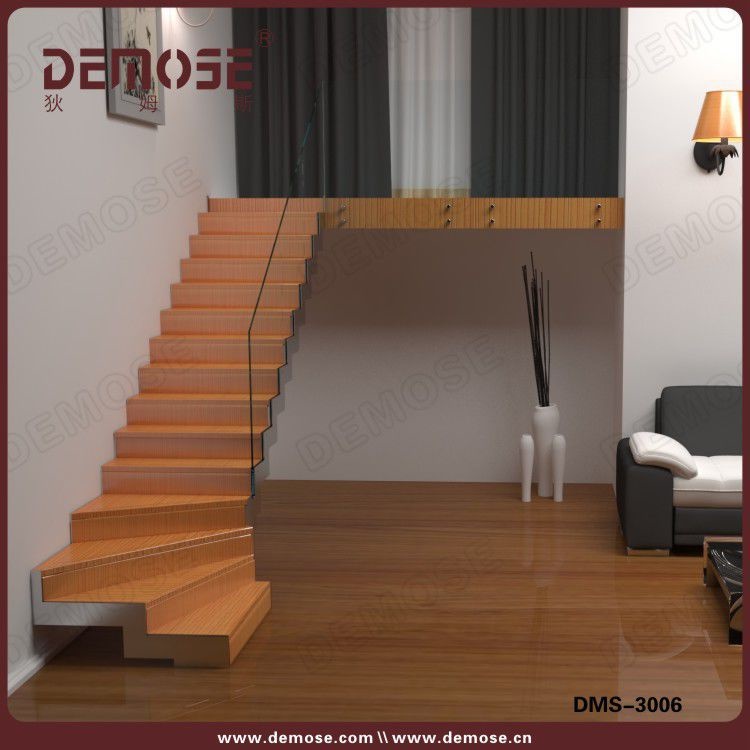 阁楼复式楼梯 实木踏板楼梯 实木上墙扶手 别墅家用直型楼梯出口