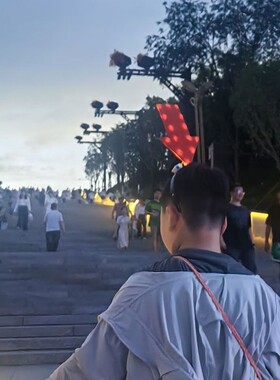 新款发光摆摊创意箭头发箍旅游爬山搞怪箭头头箍标记定位夜间头饰