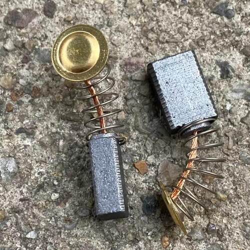 铁顿大力神劲友角力士230B/230C/110/210/2303打磨机原装碳刷