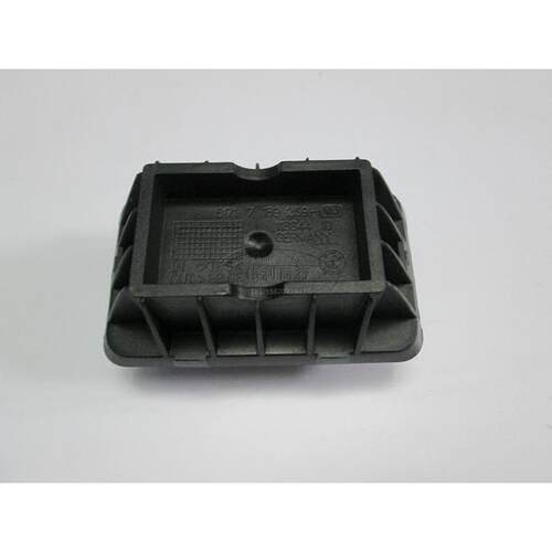 适用于宝马X3 X5 X6 F25 E70 F15 E71 E72千斤顶胶 车身顶胶块G28